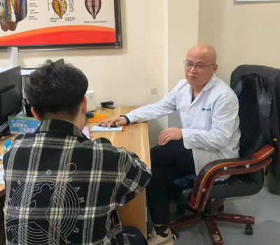 安顺市|男科医师高朋磊：守护男性健康，专业男科诊疗